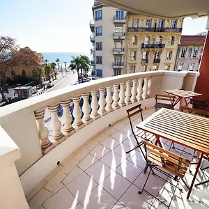 domes-residence-piscine.fr-provencehotel.com/